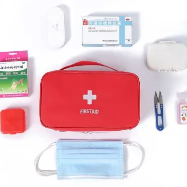 Taška na prvú pomoc s priehradkami